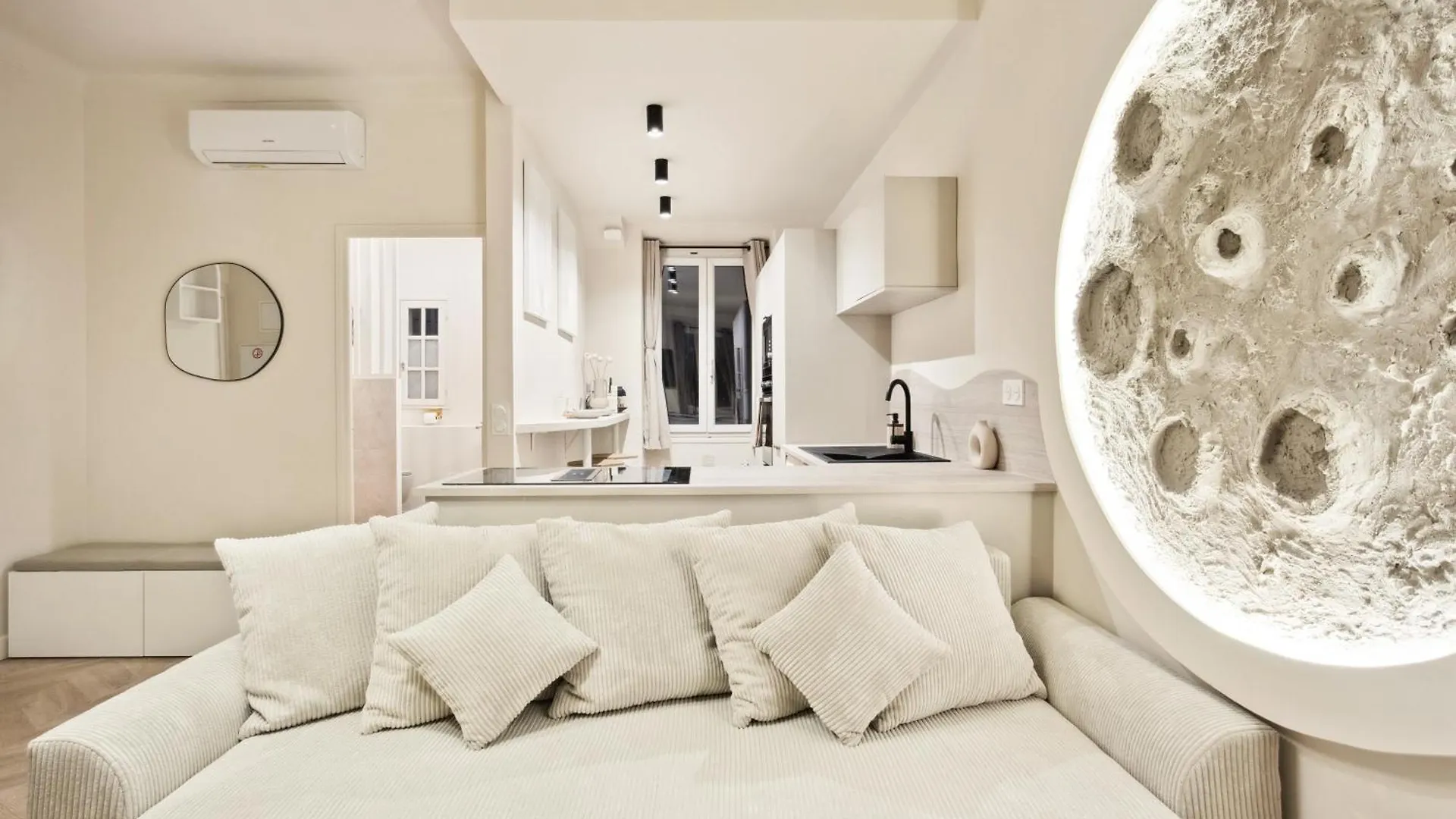 Appartement Cosy Moon For 4 Or 6 People Quartier Du Port à Nice 0*,  France